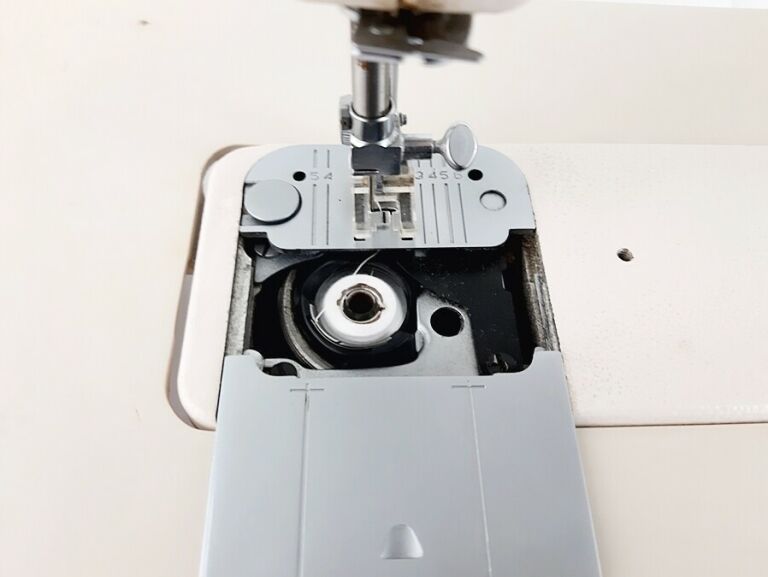 maszyna-do-szycia-lucznik-884-rodzaje-sciegow-prosty