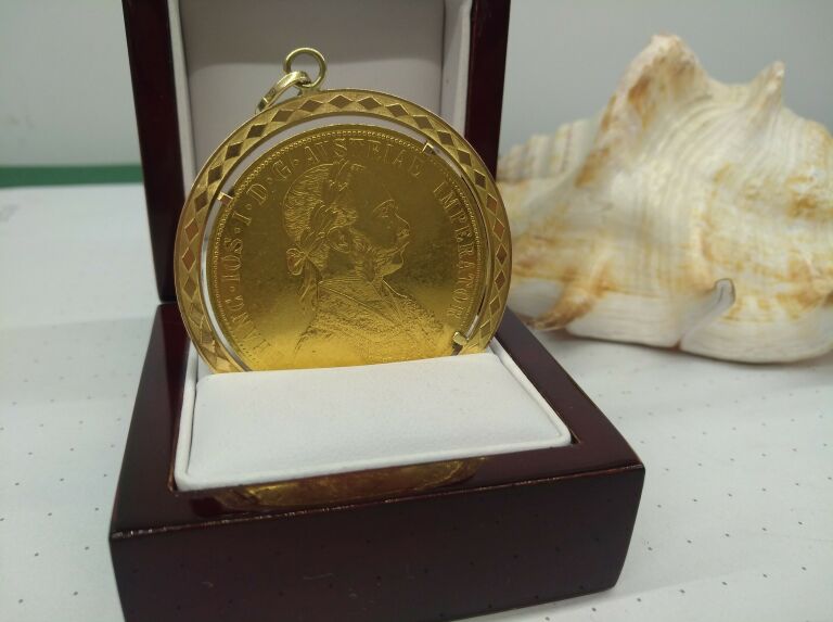 zlota-moneta-4-dukaty-austriackie-w-zawieszce-stan-uzywany