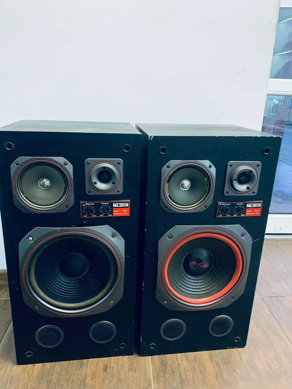 kolumny-tonsil-mildton-80-promocja-slupska-14-katowice