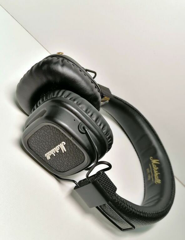 sluchawki-nauszne-bluetooth-marshall-major-ii-transmisja-sygnalu-bluetooth