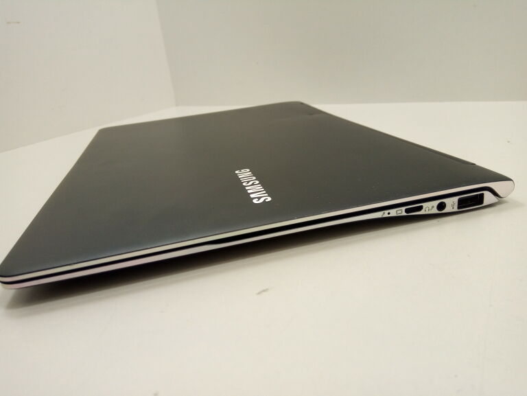 LAPTOP SAMSUNG NP 900X 3C/I5-3317U/ 4/120GB/WIN7