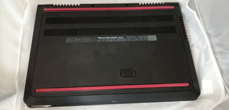 LAPTOP DELL INSPIRON 15 5577 I7 1000GB 8GB RAM