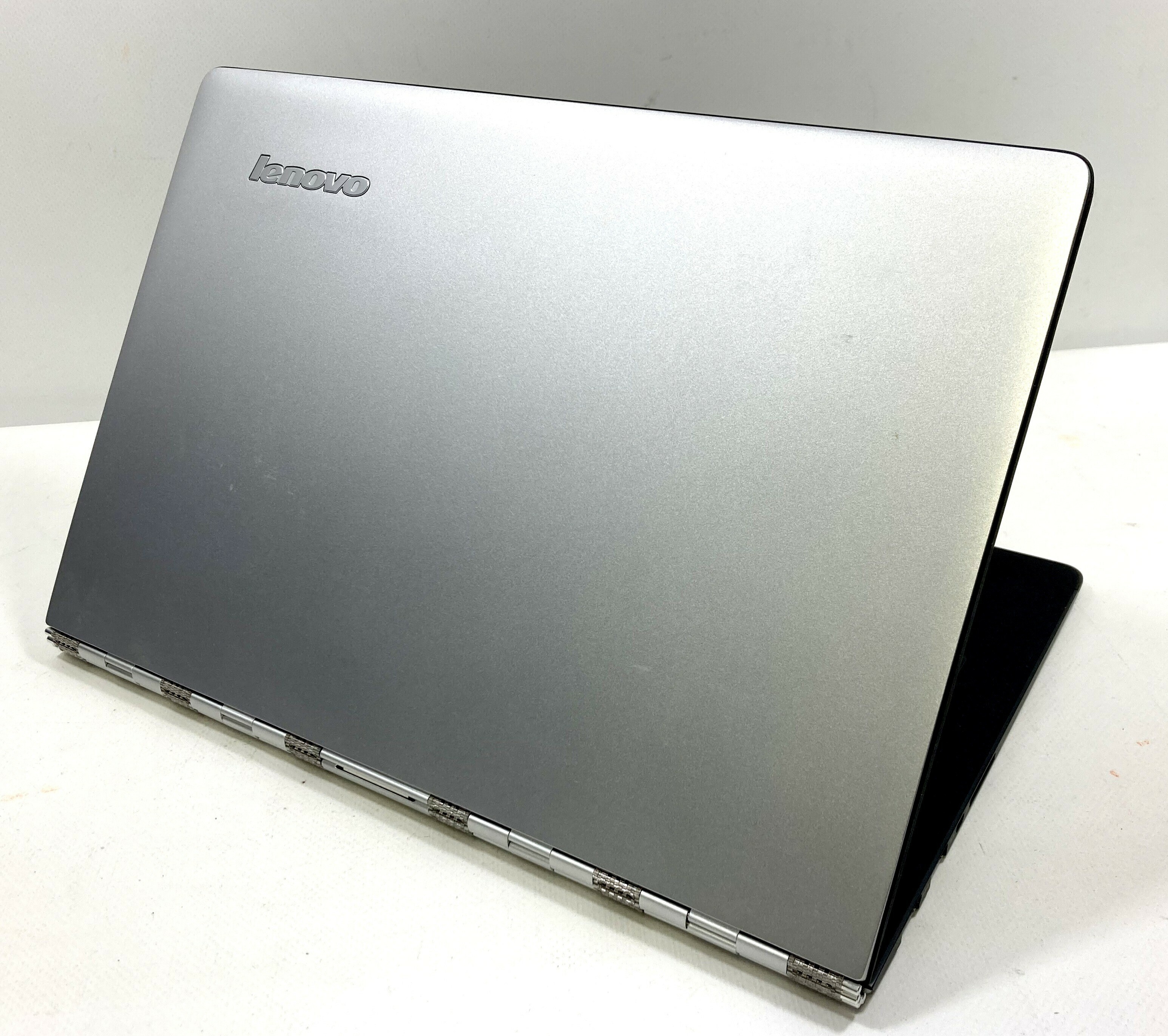 laptop-lenovo-yoga-3-pro-1370-seria-procesora-intel-core-m