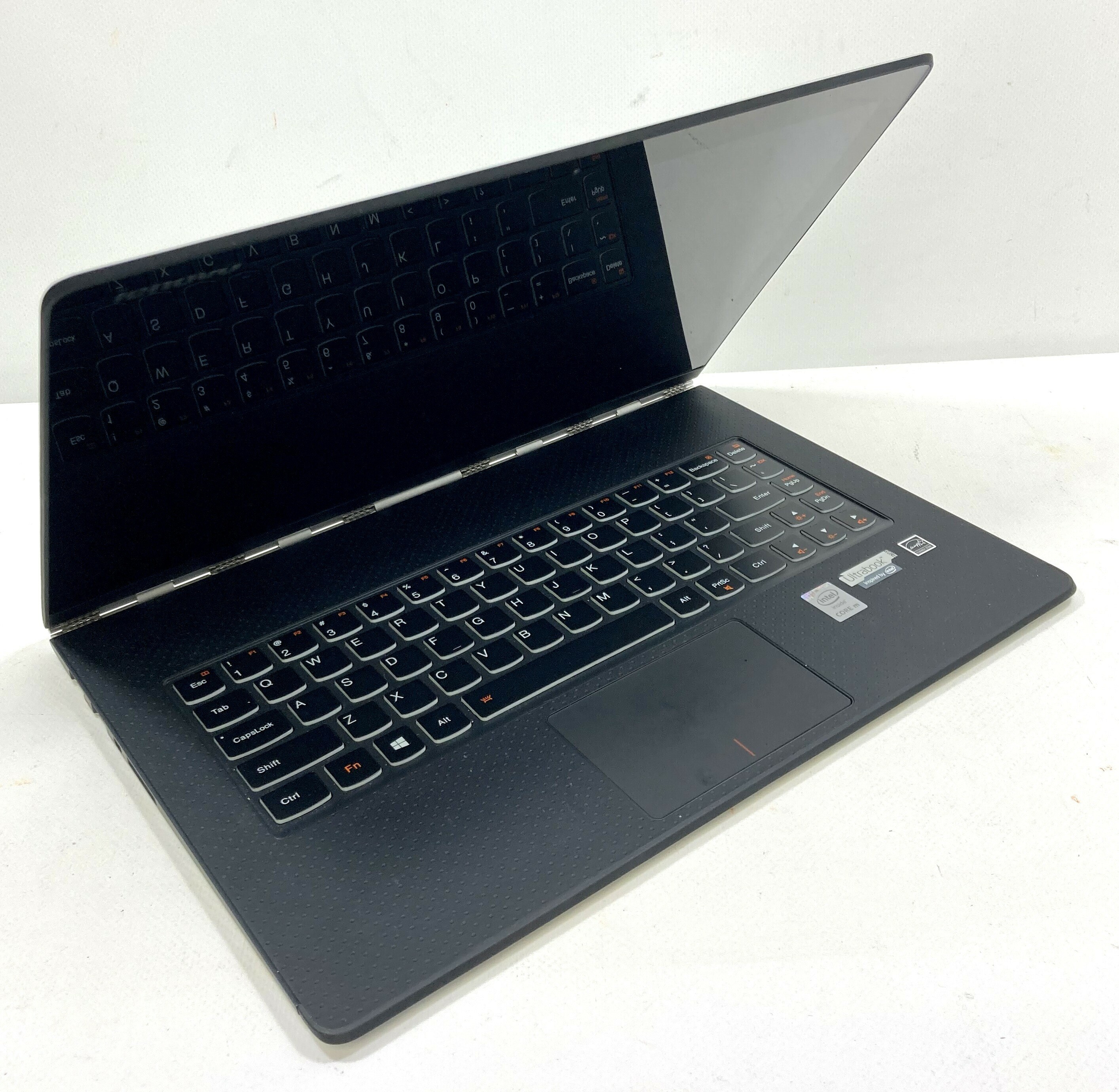laptop-lenovo-yoga-3-pro-1370-przekatna-ekranu-133