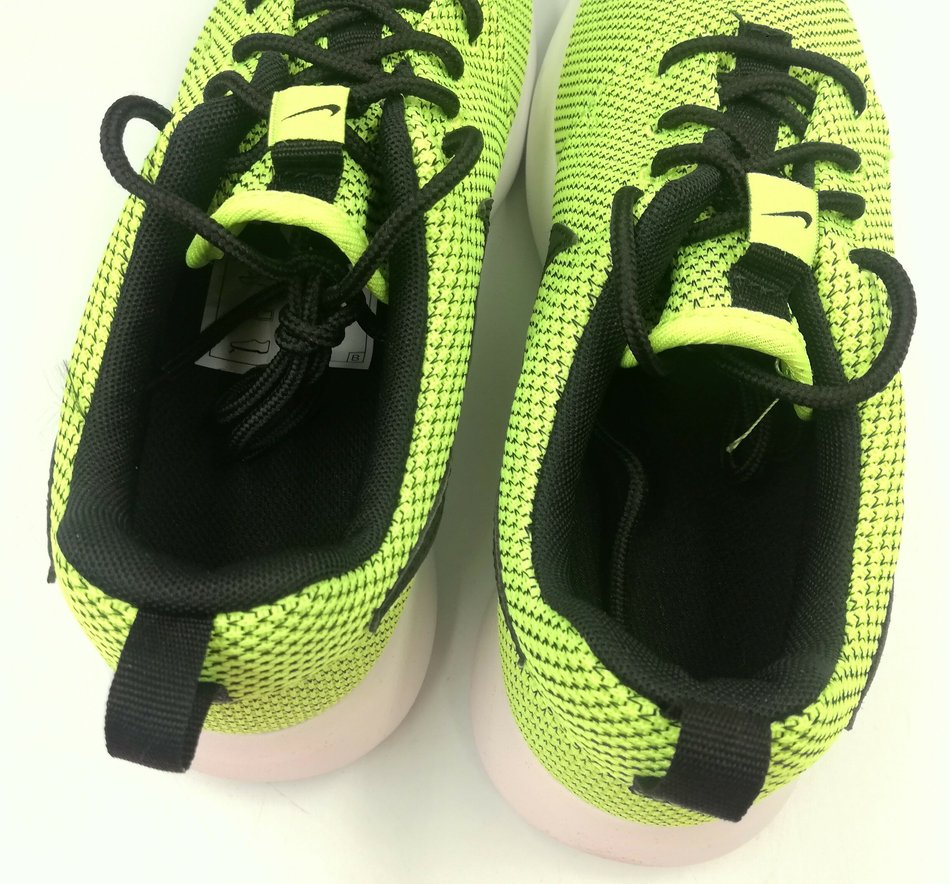 buty-nike-rosherun-gs-r-385-ziel-neo-599728-700-material-zewnetrzny-64-6