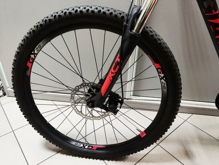 ROWER GIANT ATX 2 KOŁA 27,5 CALA RAMA 19 CALI
