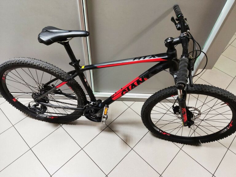 ROWER GIANT ATX 2 KOŁA 27,5 CALA RAMA 19 CALI