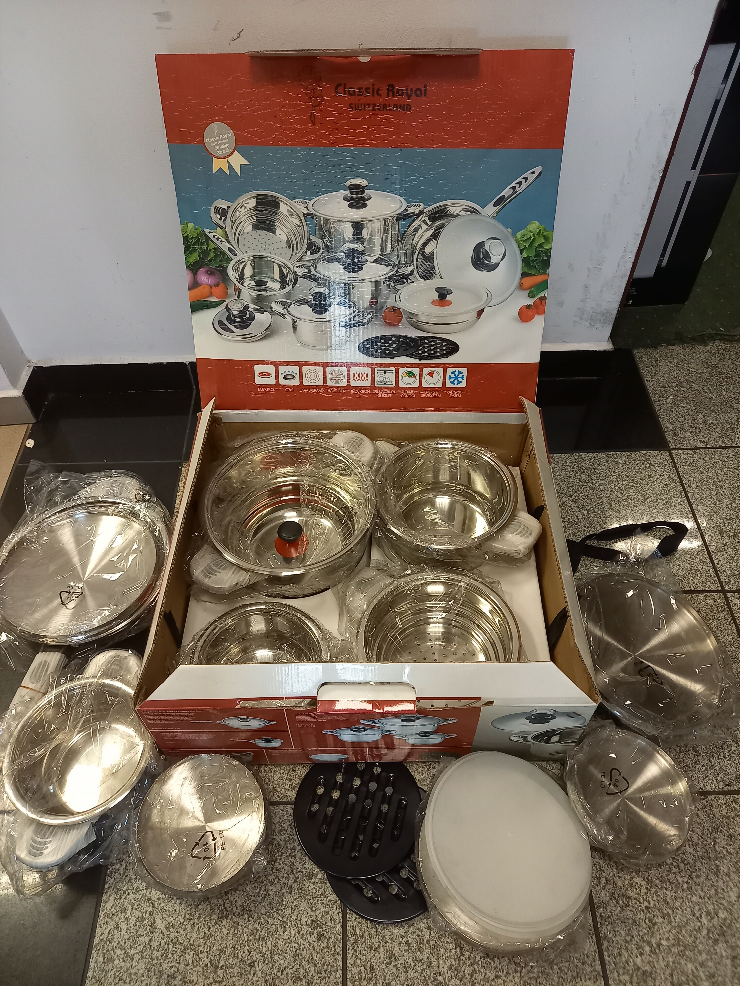 zestaw-garnkow-classic-royal-16szt-pudelko-zamkowa-4042-pabianice