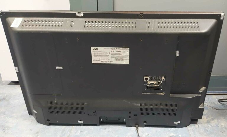 telewizor-jvc-lt-32vf52k-pilot-model-lt-32vf52k