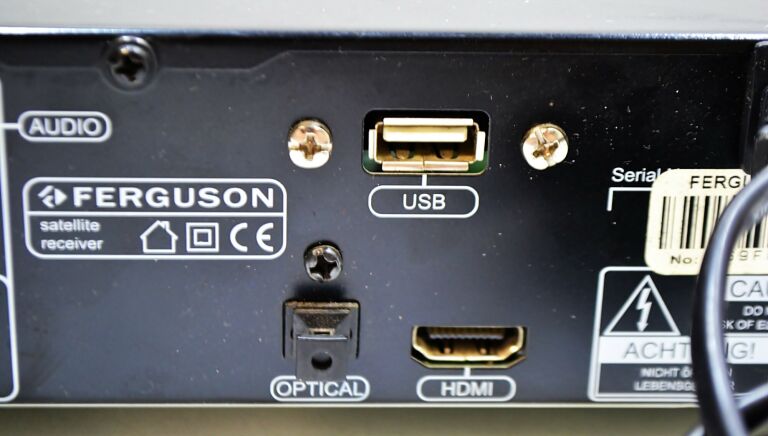 TUNER SAT FERGUSON FK-7900 + PILOT, PUDEŁKO