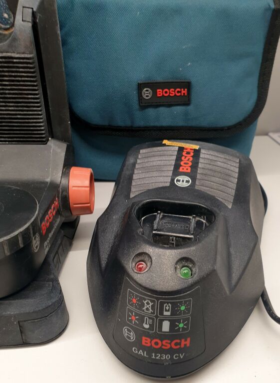 LASER BOSCH GLL 3-80 C Z AKUMULATOREM