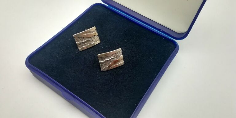 urocze-srebrne-kolczyki-925-392gram-armii-krajowej-31-zarow