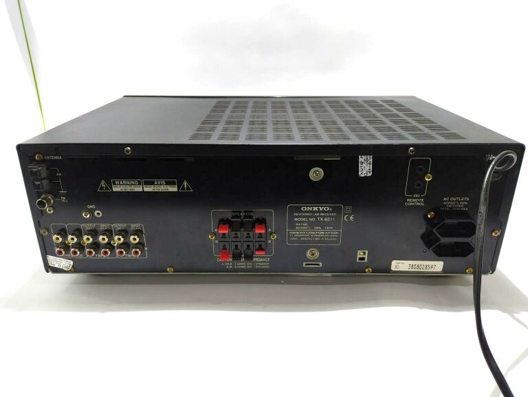 AMPLITUNER ONKYO TX-8211