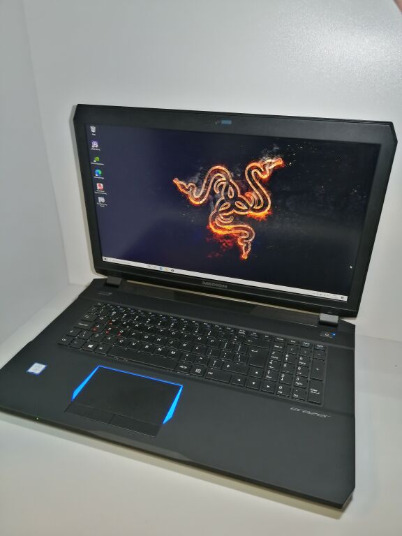 LAPTOP MEDION ERAZER X7843 I7 6GEN 16GB RAM