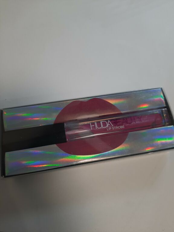 BŁYSZCZYK DO UST HUDA BEAUTY LIP STROBE MYSTICAL