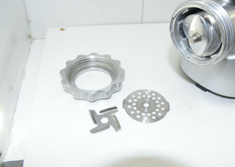 MASZYNKA DO MIĘSA CLATRONIC FW 2924