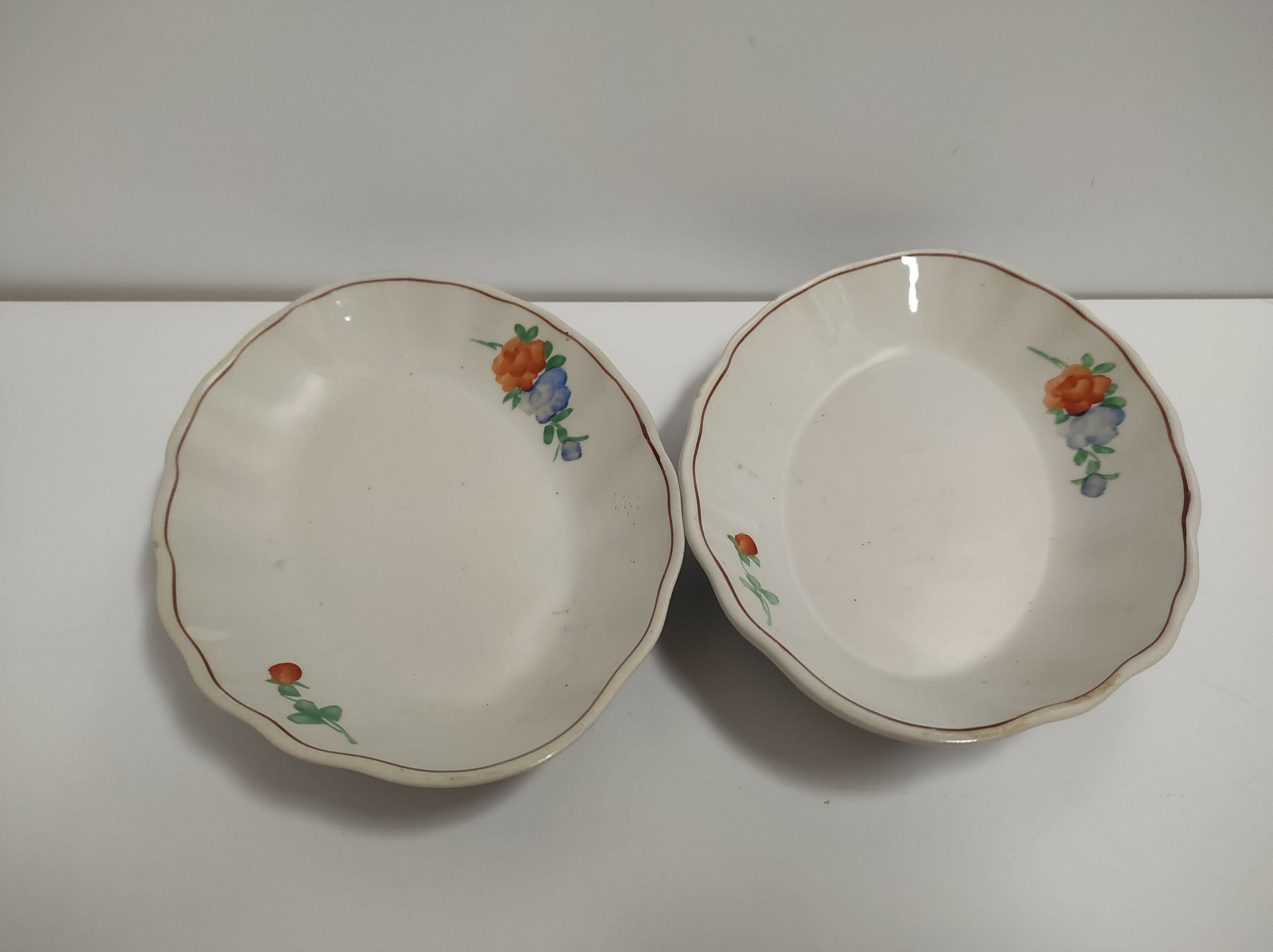 zestaw-dwoch-przepieknych-polmiskow-porcelana-dpr-stan-nie-wymaga-renowacji