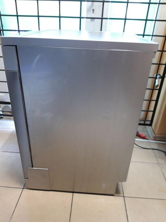 zmywarka-hotpoint-ariston-ihfc3b26x-marka-hotpoint