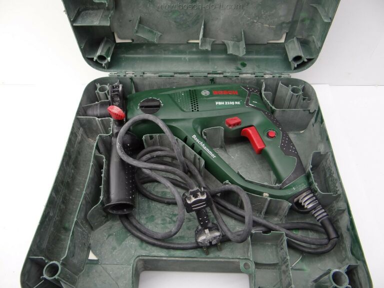 MŁOTOWIERTARKA BOSCH PBH 2100 RE