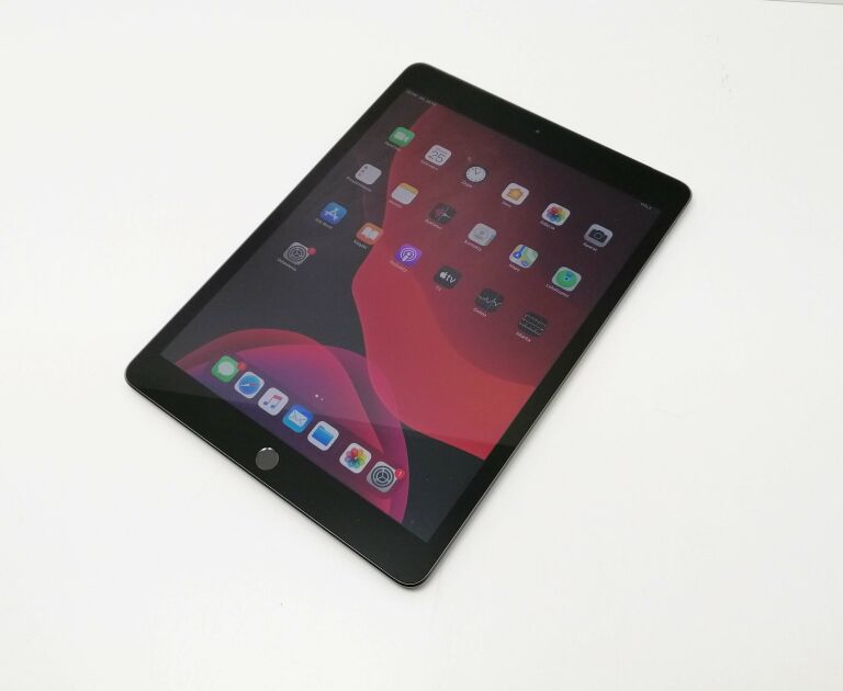 TABLET IPAD 7 GENERACJI MW6A2FD/A + PARAGON 32 GB