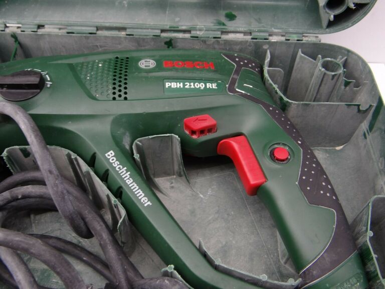 MŁOTOWIERTARKA BOSCH PBH 2100 RE