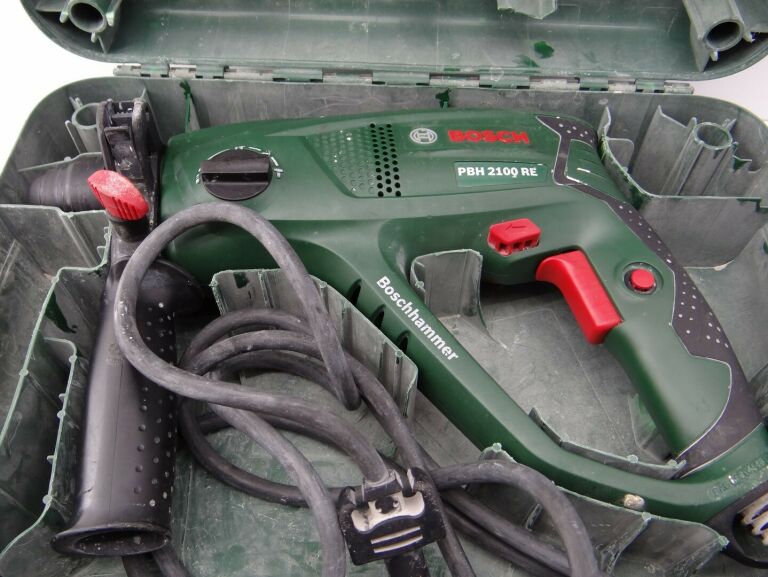 MŁOTOWIERTARKA BOSCH PBH 2100 RE