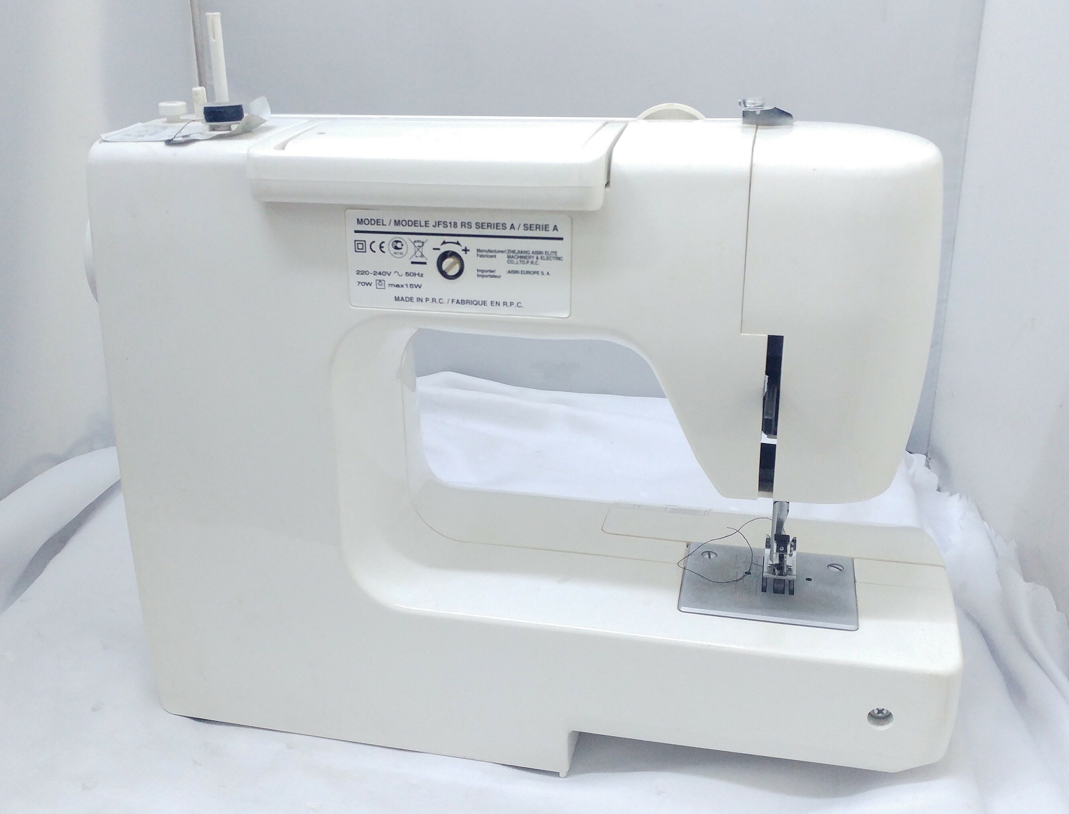 maszyna-do-szycia-toyota-jfs18-marka-toyota