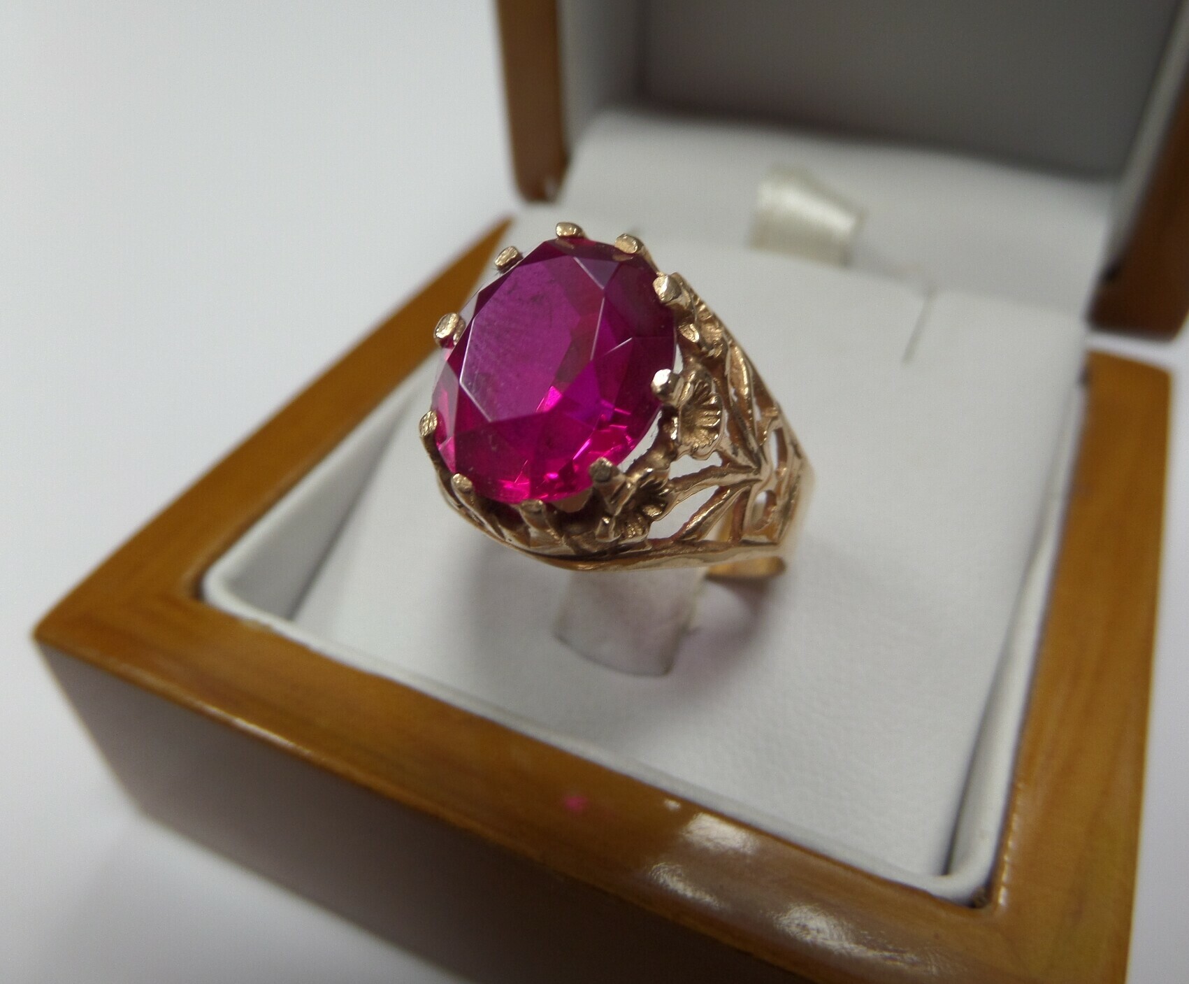 zloty-pierscionek-z-czerwonym-oczkiem-pr585-578-moniuszki-17-biala-podlaska