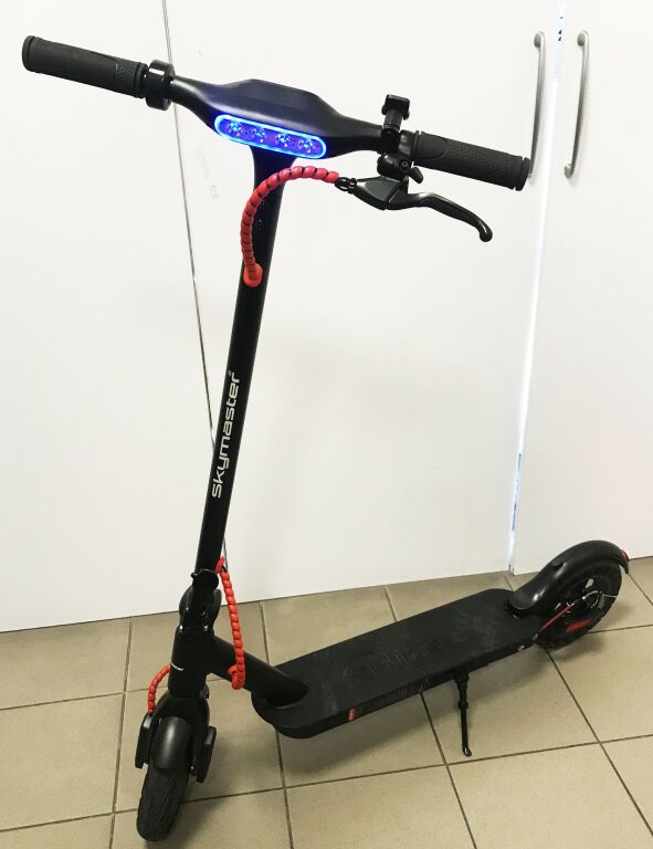 hulajnoga-elektryczna-skymaster-moonster-10-pro-wyszynskiego-11-lukow