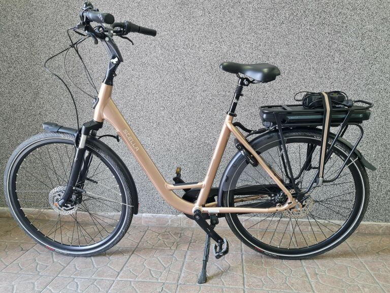 rower-elektryczny-stella-livorno-zloty-model-stella-livorno