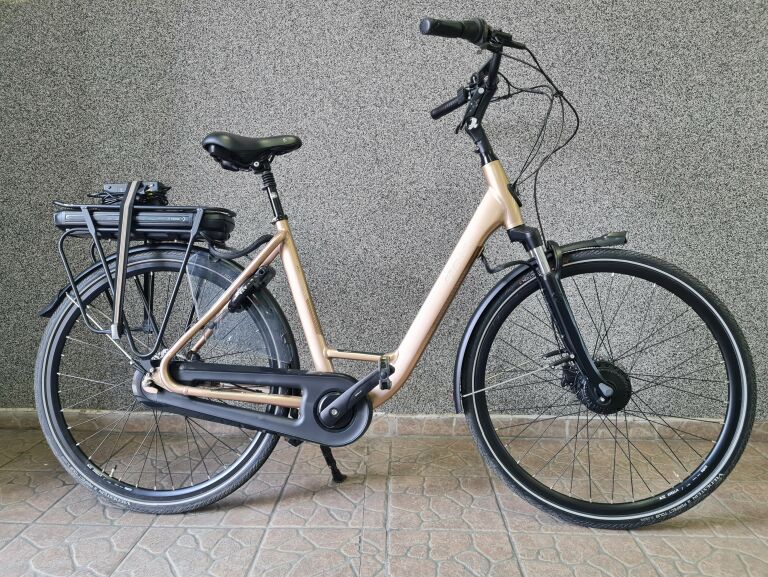 rower-elektryczny-stella-livorno-zloty-rozmiar-ramy-57-cm