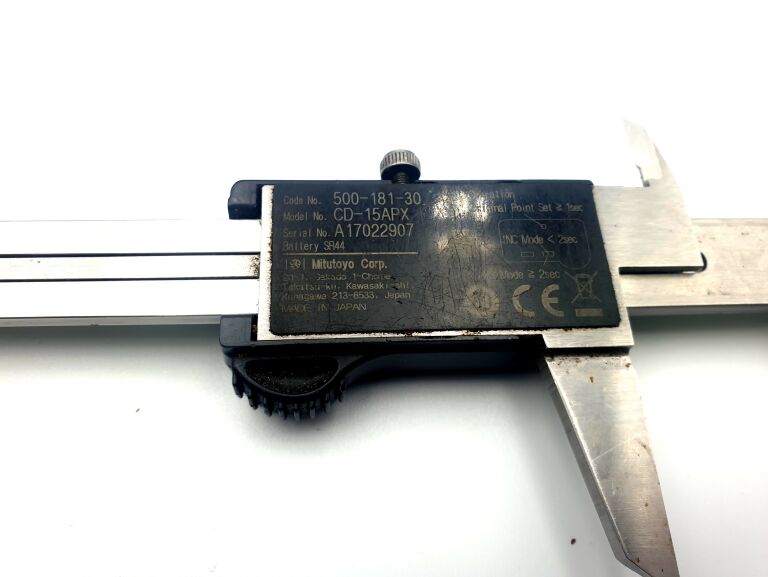 suwmiarka-mitutoyo-500-181-30-150mm-stan-uzywany