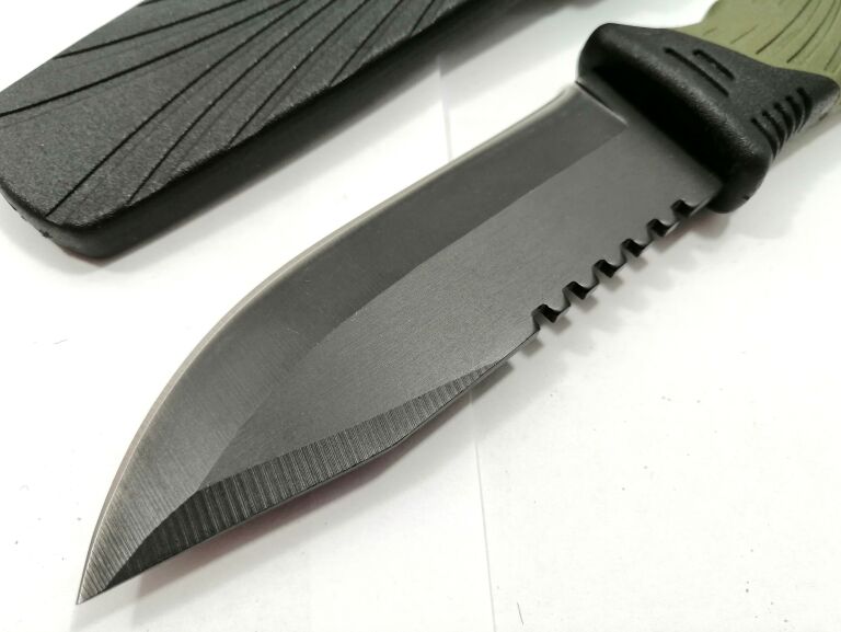 noz-taktyczny-columbia-usa-saber-1658d-stan-uzywany