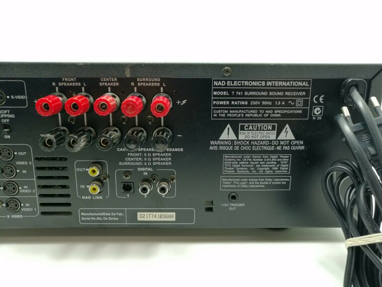AMPLITUNER NAD 741