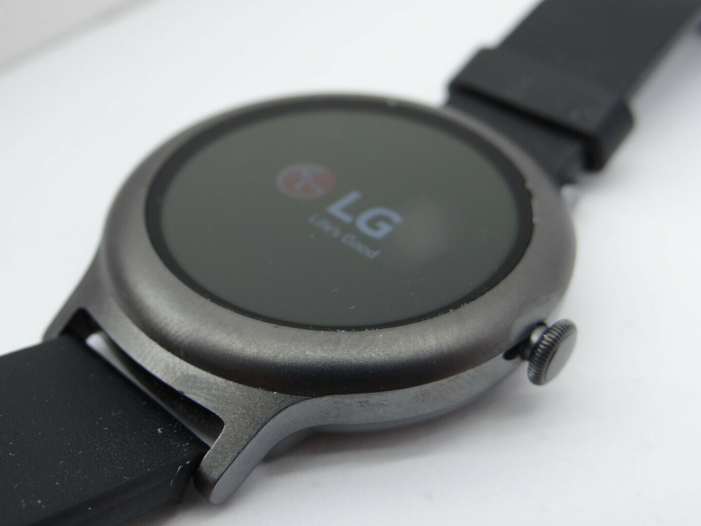 lg-watch-style-w270-titan-model-style-w270
