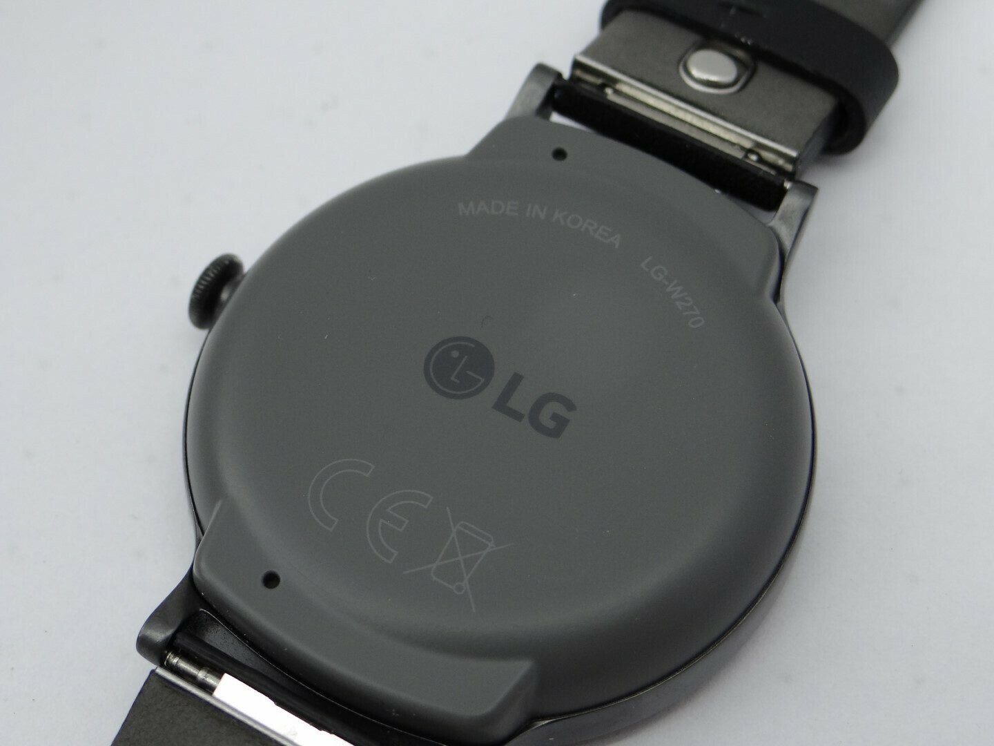 lg-watch-style-w270-titan-lokalizator-gps-nie