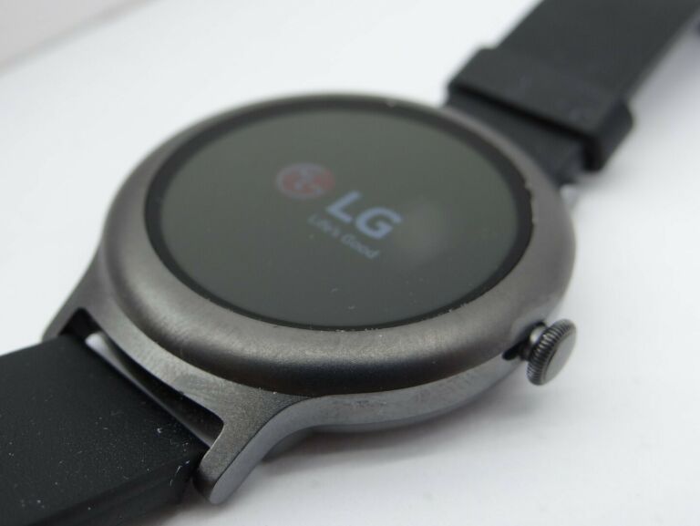lg-watch-style-w270-titan-model-style-w270