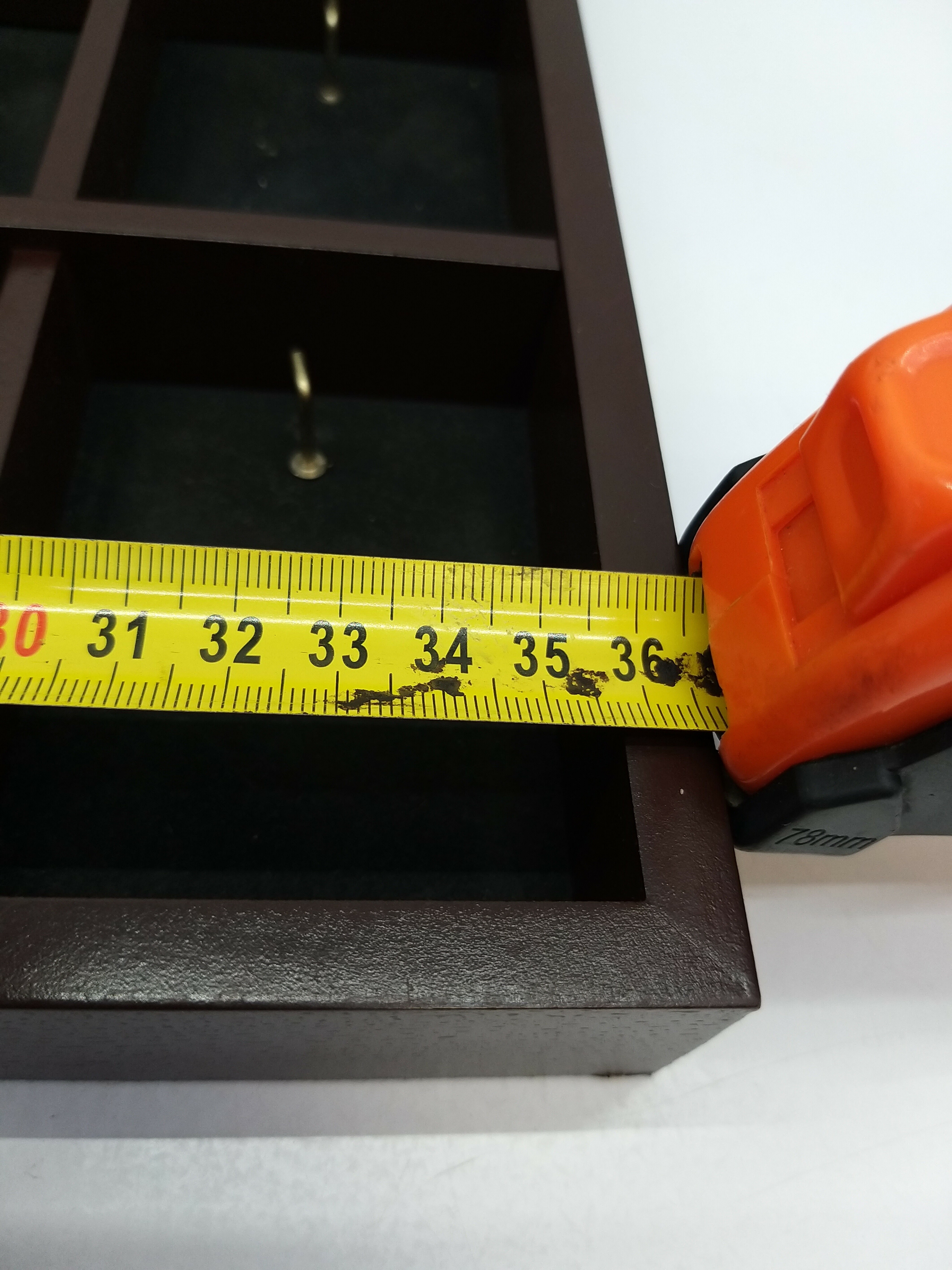 gablota-na-zegarki-kieszonkowe-liczba-miejsc-oczekujacych-15