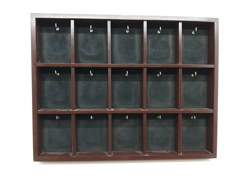 gablota-na-zegarki-kieszonkowe-kosciuszki-54-suwalki-lupus-spj