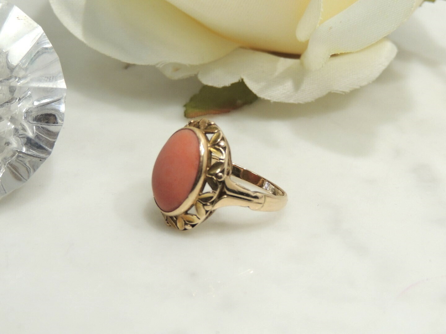 stary-pierscionek-z-koralem-pr585-rodzaj-stylizowane-na-stare