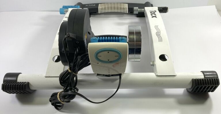 TRENAŻER TACX FLOW T1901 MULTIPLAYER