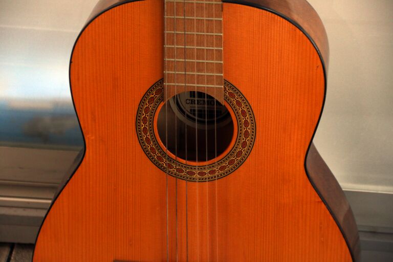 GITARA CREMONA