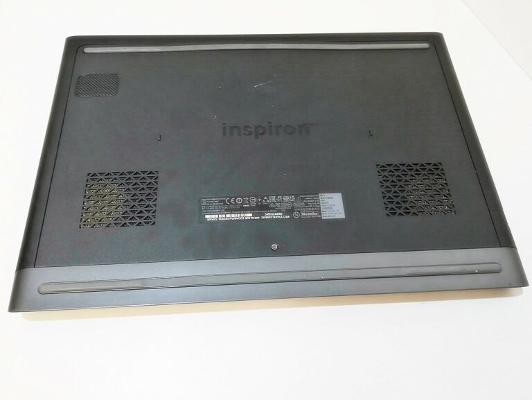 LAPTOP DELL P65F001