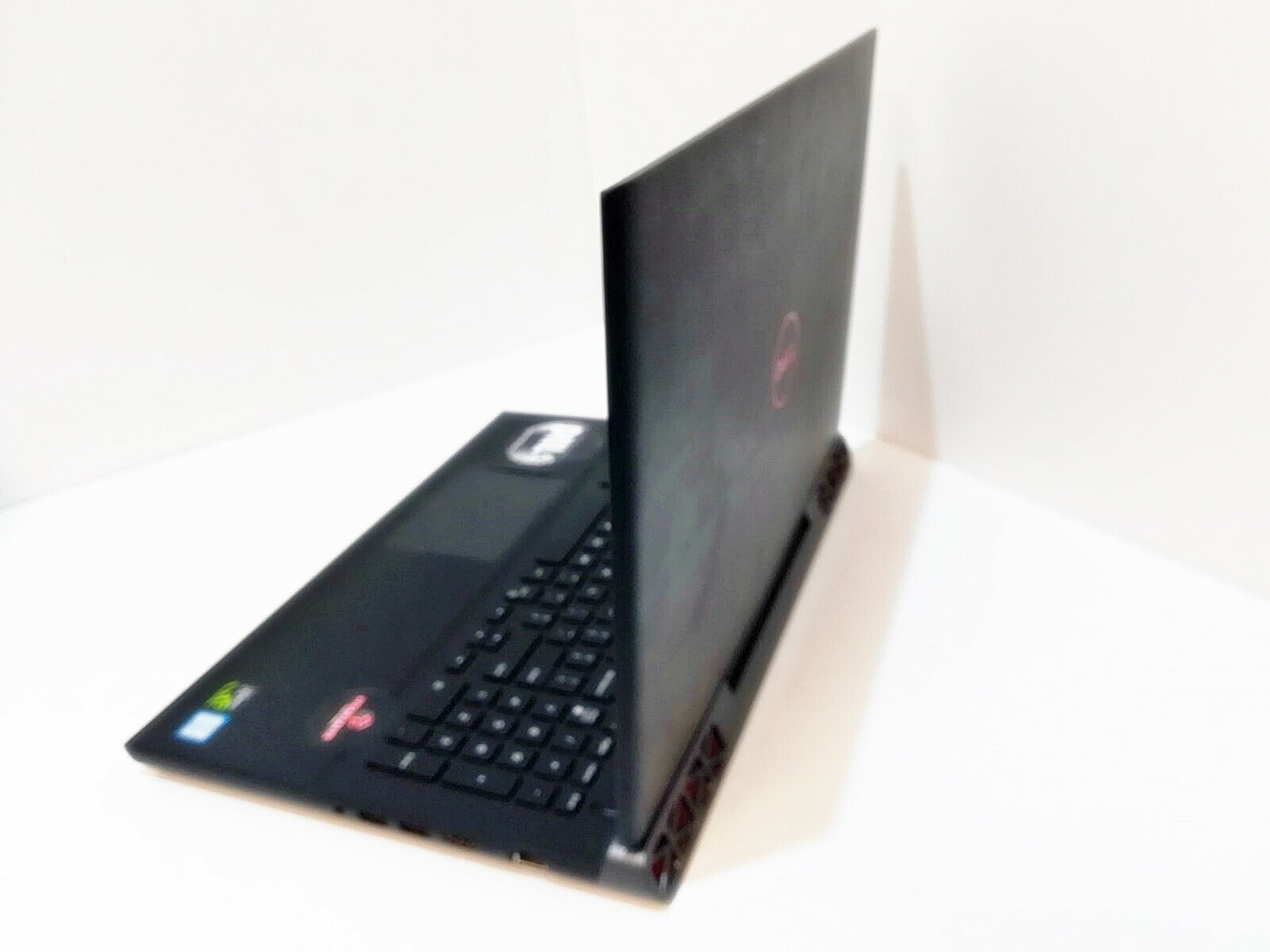 laptop-dell-p65f001-rozdzielczosc-px-1920-x-1080