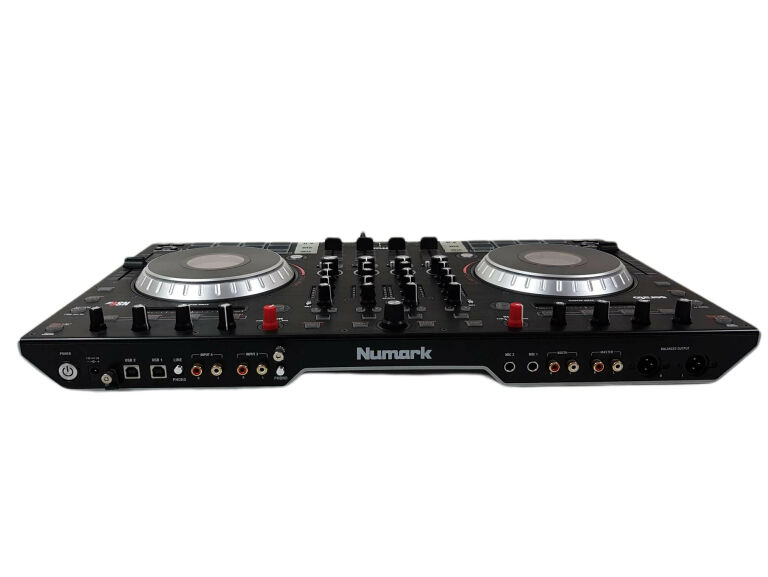 czterokanalowy-kontroler-dj-numark-ns6-ii-12-v-product-id-b2082356-5d44-4a68-aa1d-b4c9ee43a633
