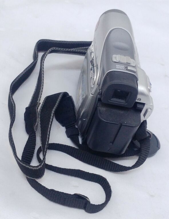 KAMERA JVC GR-D245E