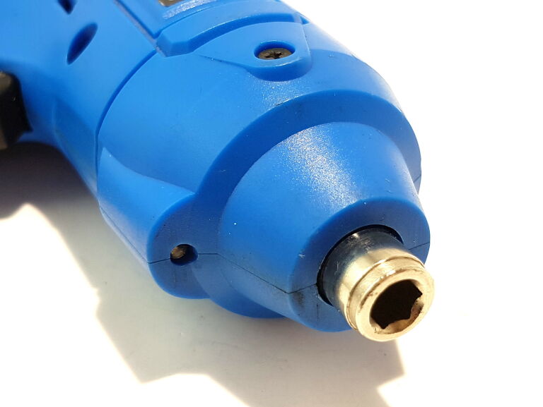 wkretarka-ricco-tools-36v-ladowarka-zasilanie-akumulatorowe