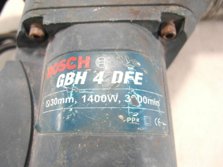 MŁOTOWIERTARKA BOSCH GBH 4 DFE 1400W