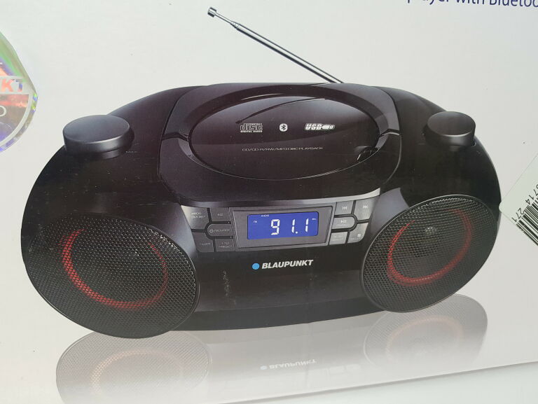 RADIOODTWARZACZ BLAUPUNKT BB30BT KOMPLET