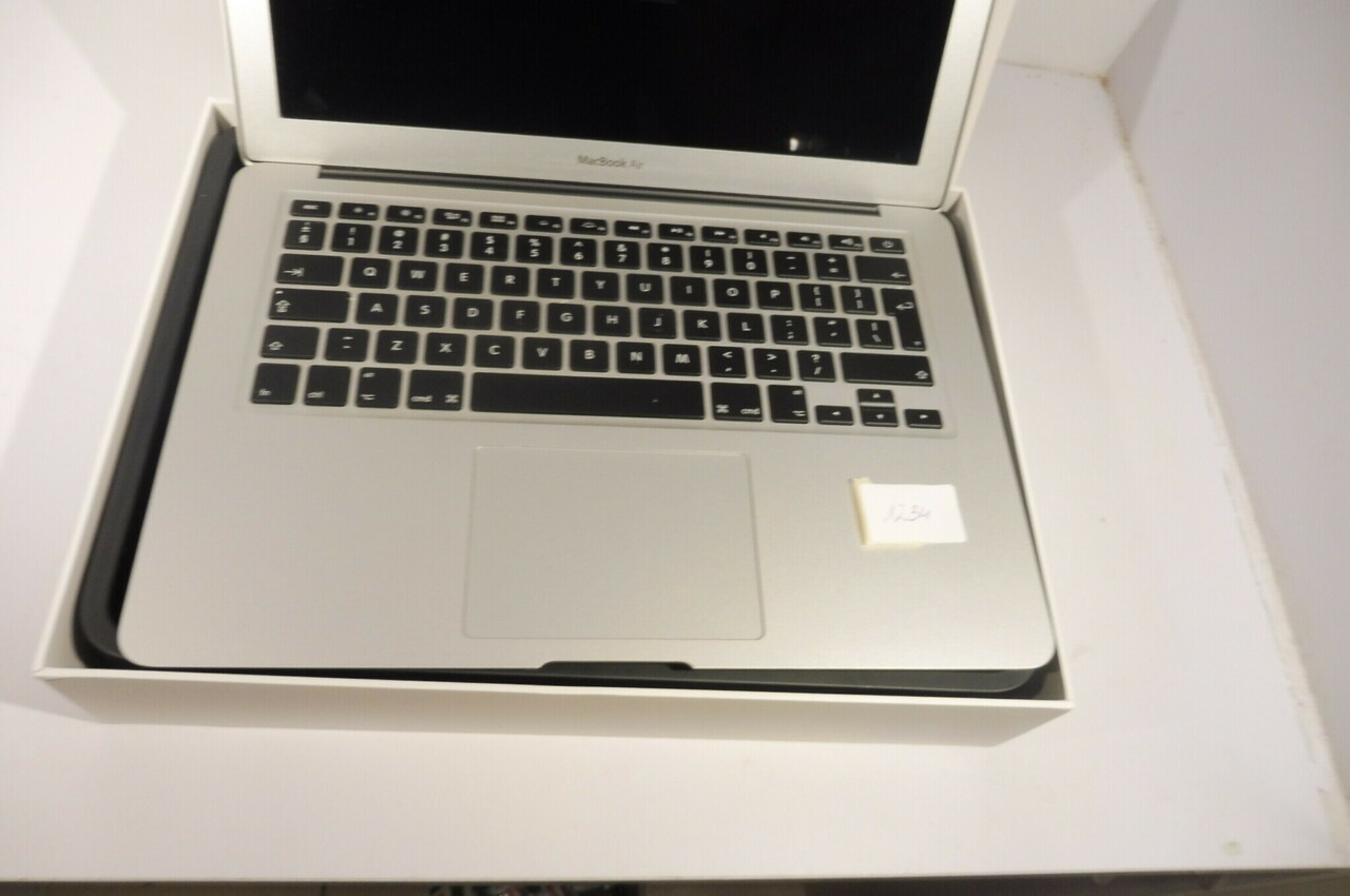 macbook-air-13-128-ssd-8gb-ram-i5-pudelko-paragon-rozdzielczosc-px-inna